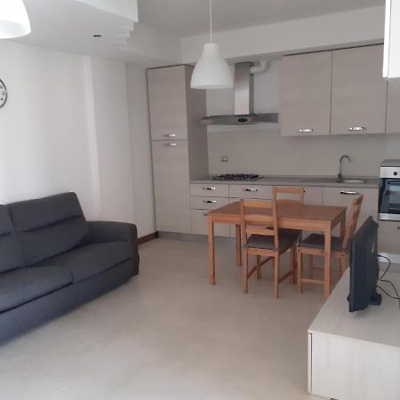 Barcellona Appartement Rimini Buitenkant foto
